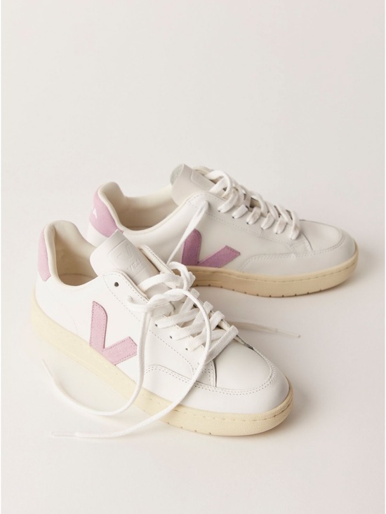Veja Shoes - Veja V-12 Leather Sneakers in White Orchard New In Box Size 8